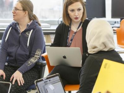 women in discussion